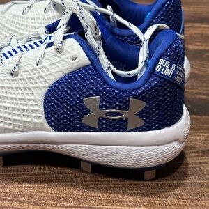Under Armour Women's Glyde 2.0‎ MT Metal Fastpitch Softball Cleats Size 10